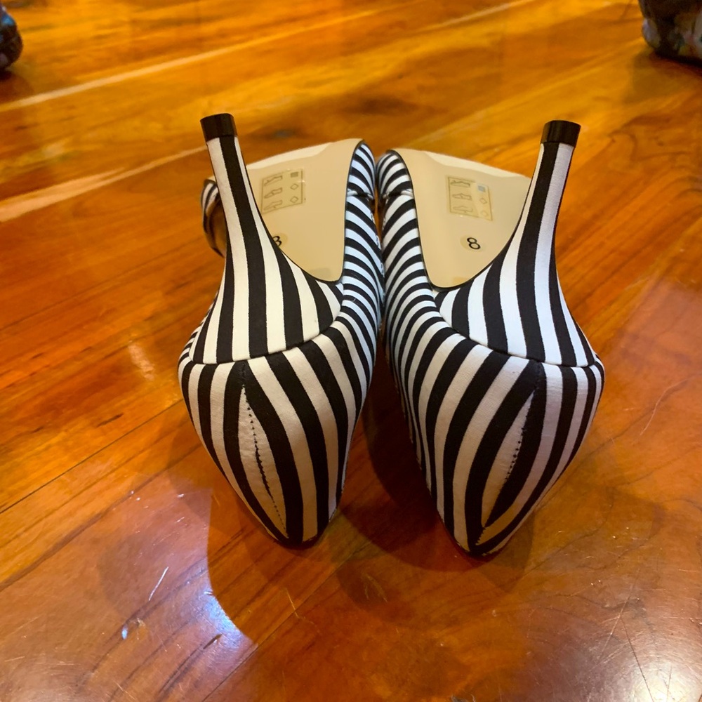 🔥NIB🔥 SOLE SOCIETY Jenn Black/White Stripe D'Orsay Heel / Size 8✨✨✨ - Picture 8 of 13